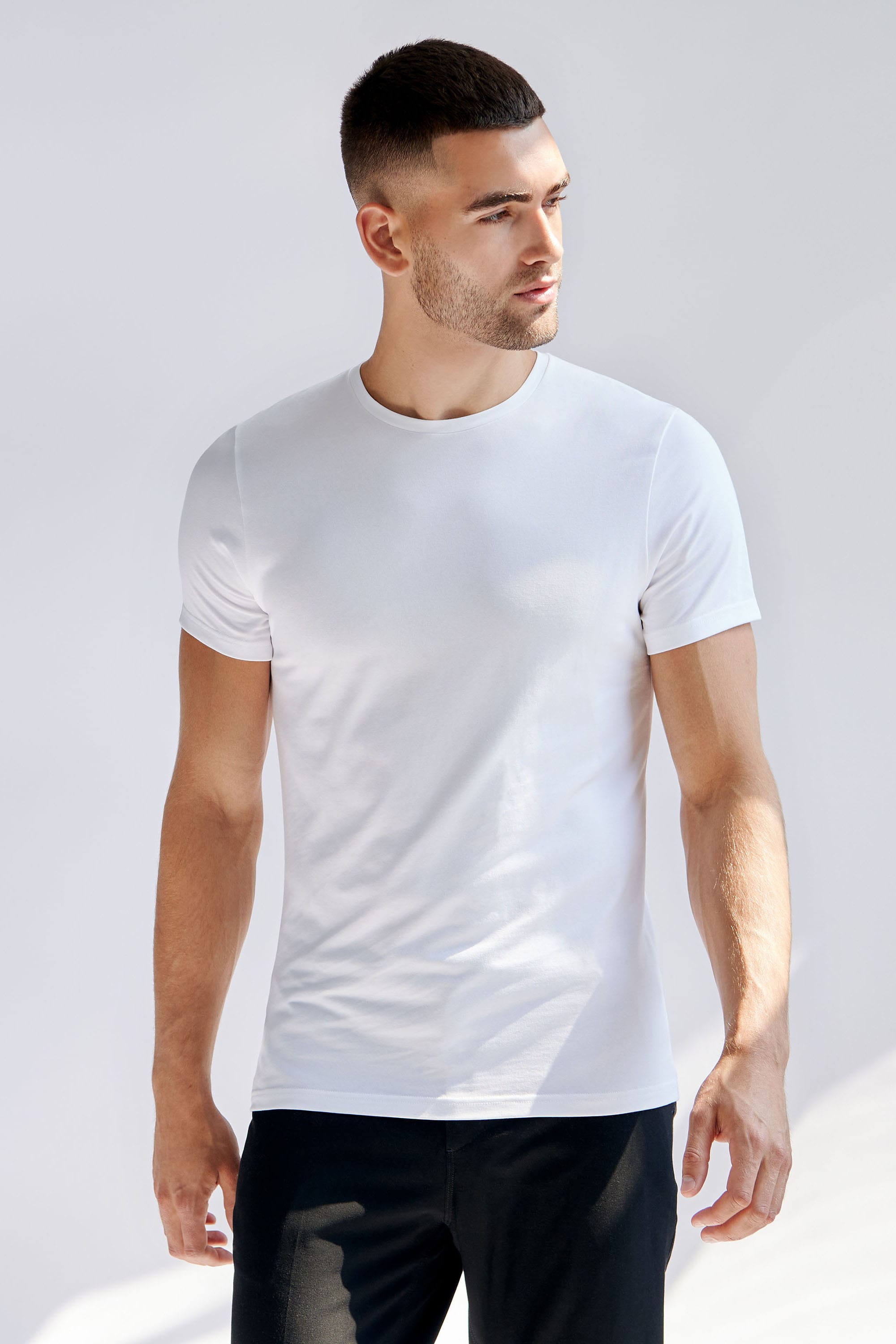 Duplicate Cyber ​​space Larry Belmont Men's Crew-Neck white T-shirt made of organic cotton and elastane - Bread &  Boxers