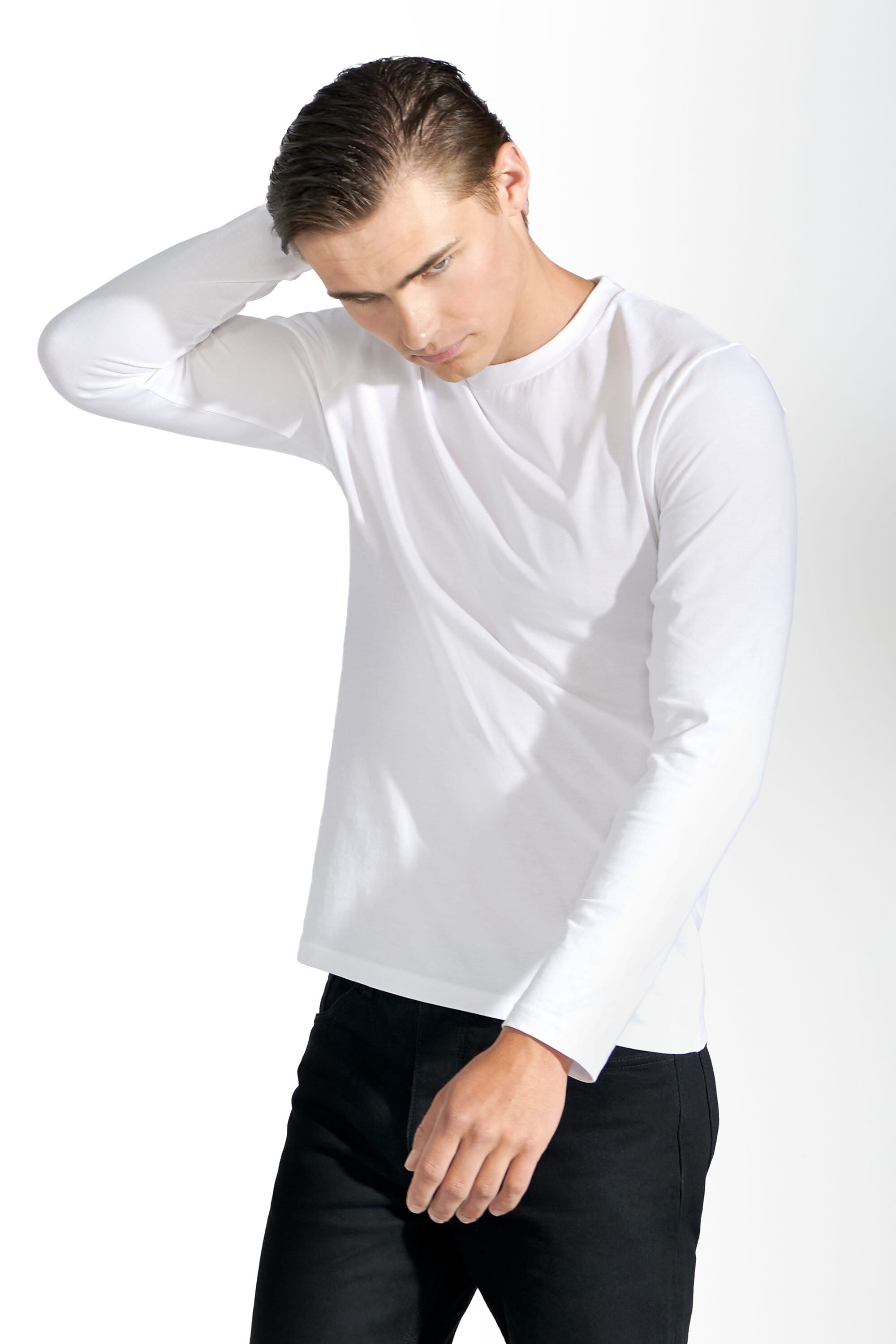 Men's Crew-Neck white T-shirt made of 100% organic cotton - Bread & Boxers