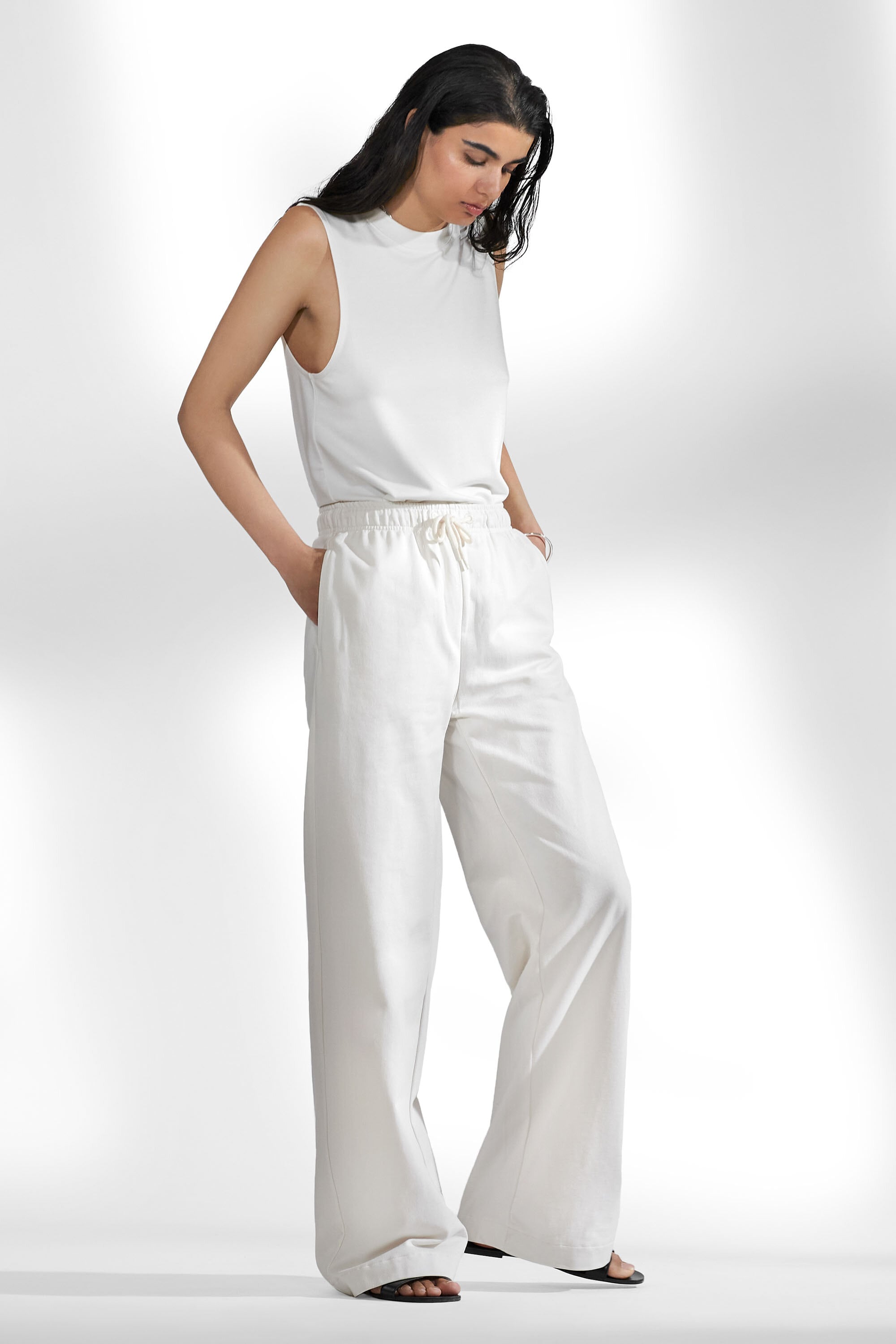 Altuzarra Bendix Wide-Leg Pants in Ivory - Meghan Markle's Pants - Meghan's  Fashion