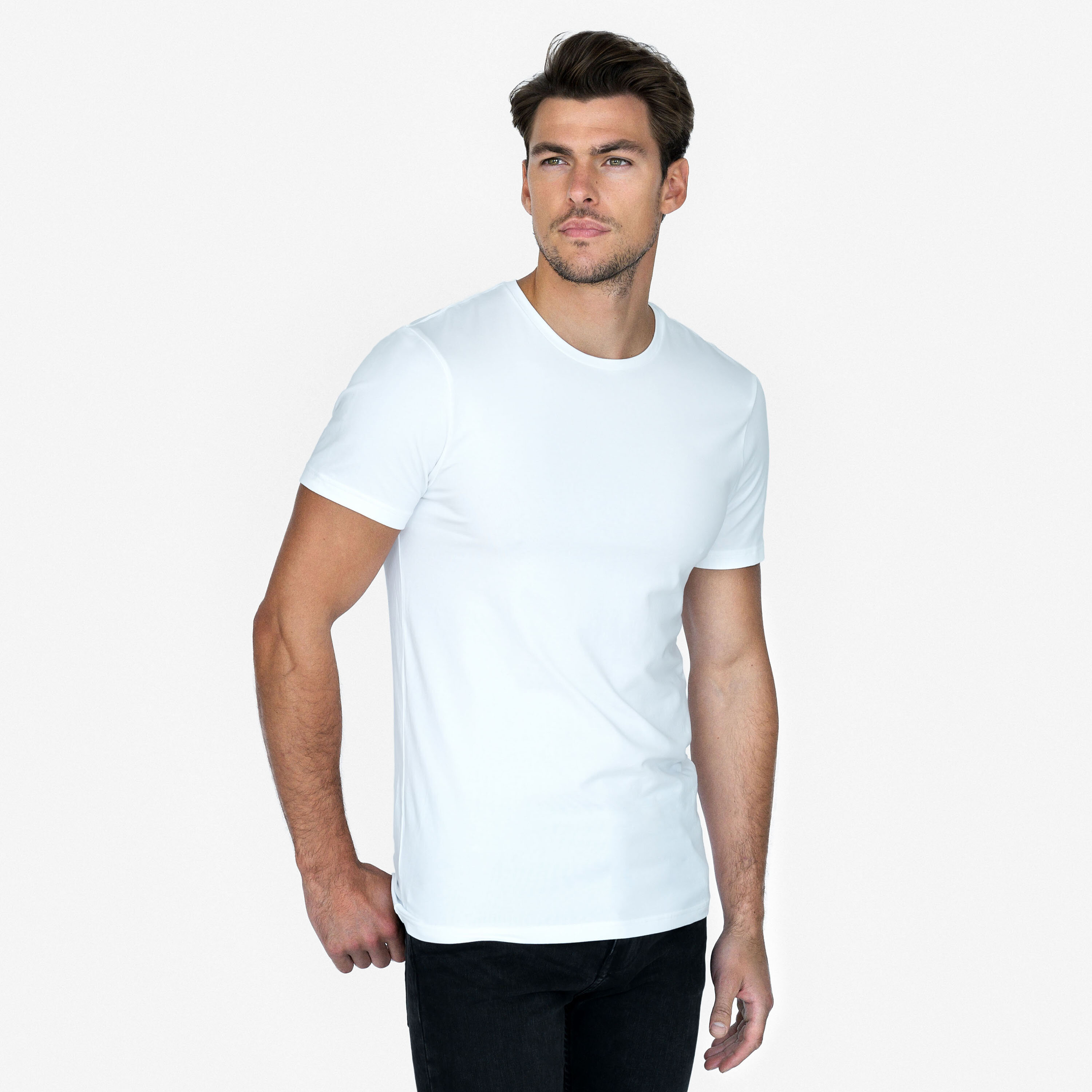 men white crew neck t shirt
